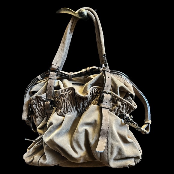 Burberry Suede Boho Bag - Luxurious statement piece! - Picture 9 of 12
